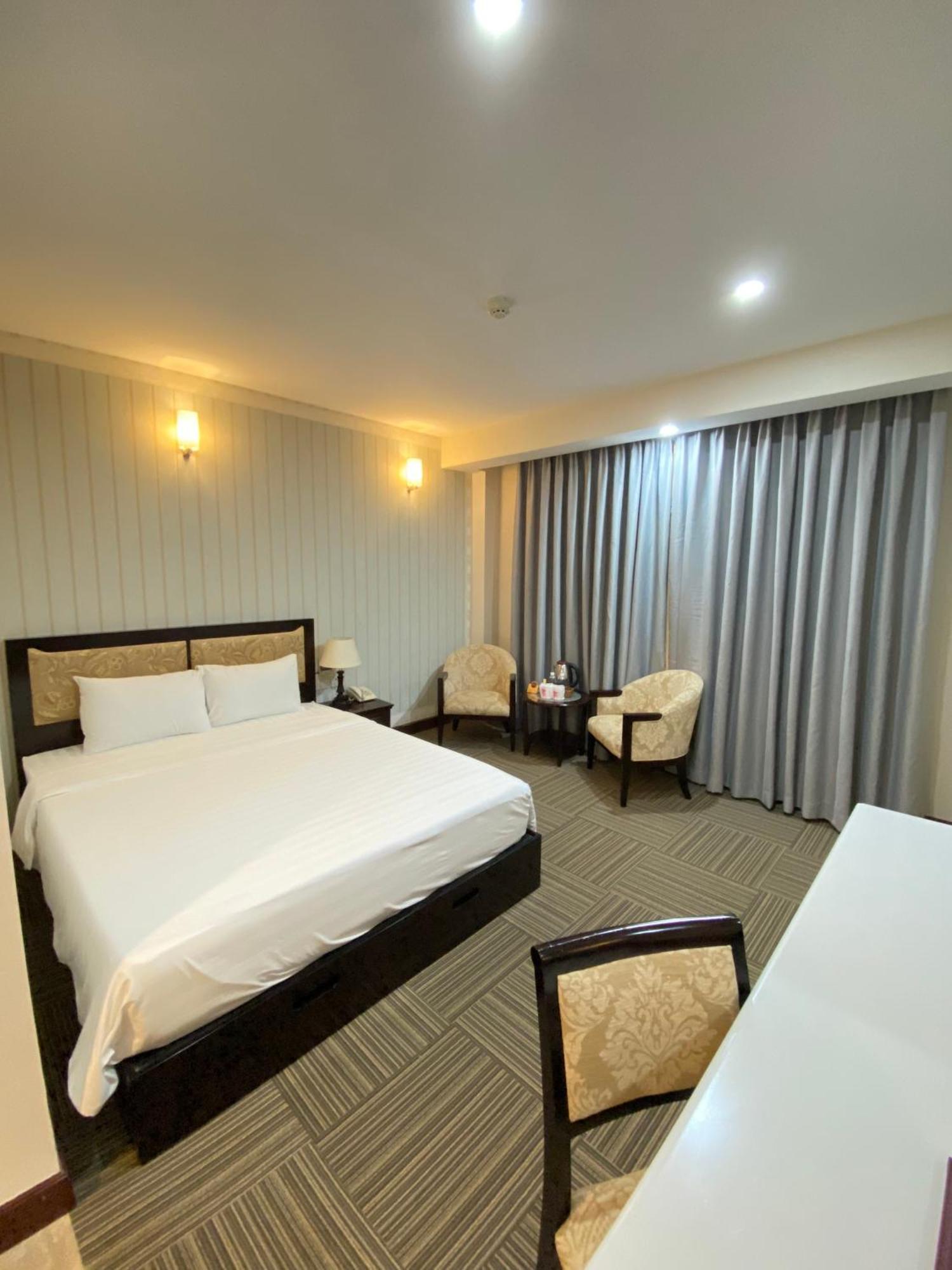 Dong Kinh Hotel Ho Chi Minh-staden Exteriör bild