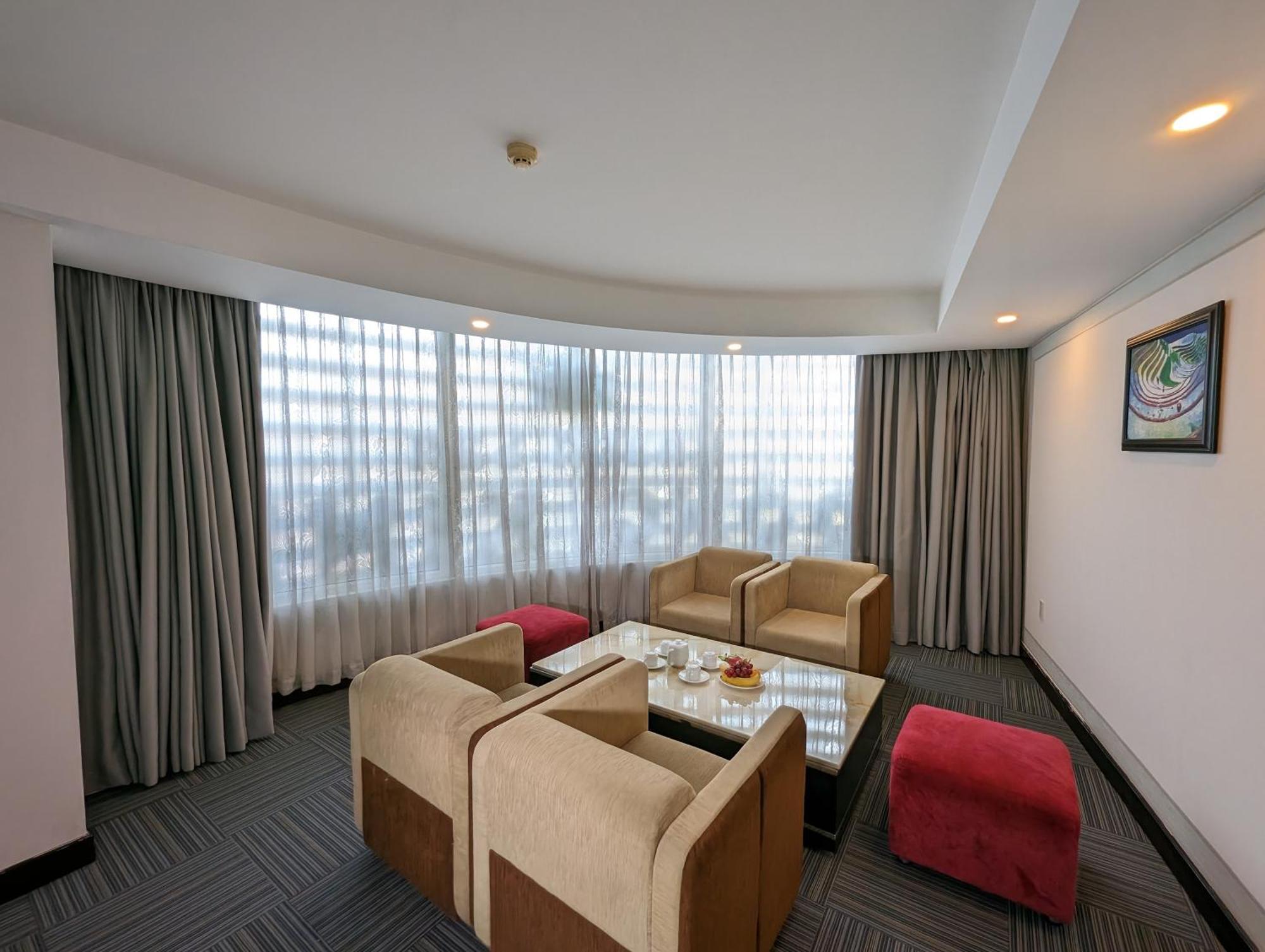 Dong Kinh Hotel Ho Chi Minh-staden Exteriör bild