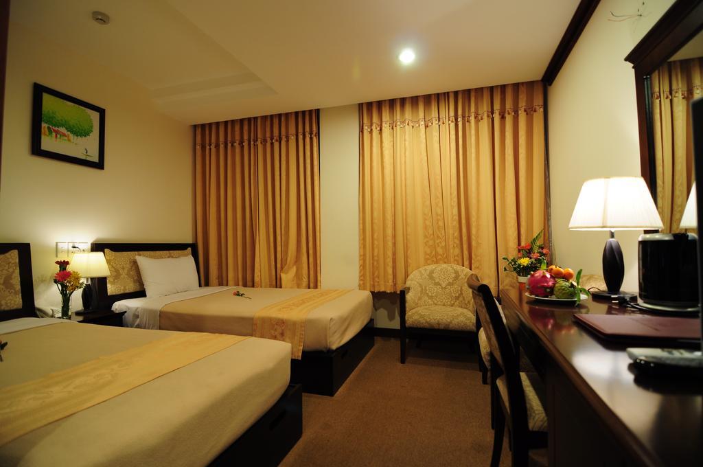 Dong Kinh Hotel Ho Chi Minh-staden Exteriör bild