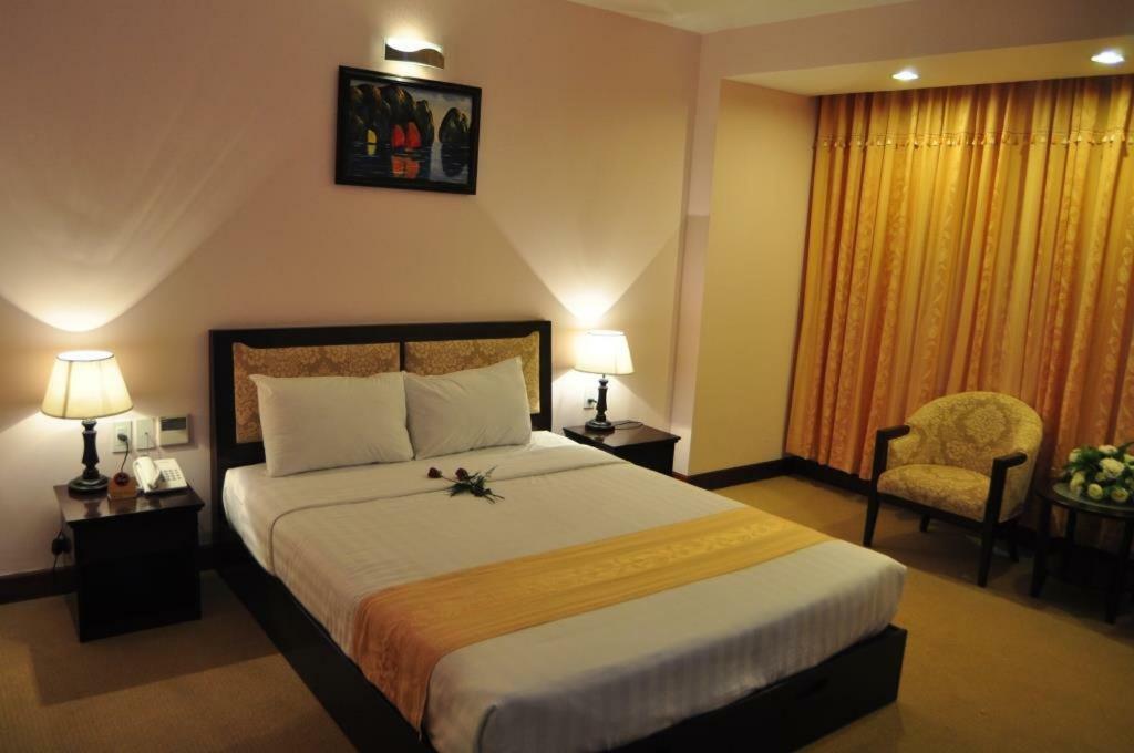 Dong Kinh Hotel Ho Chi Minh-staden Exteriör bild